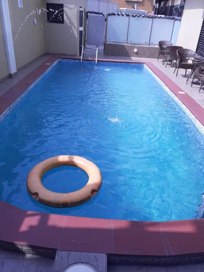Alluring View Hotel - Toyin Sreet Ikeja Extérieur photo